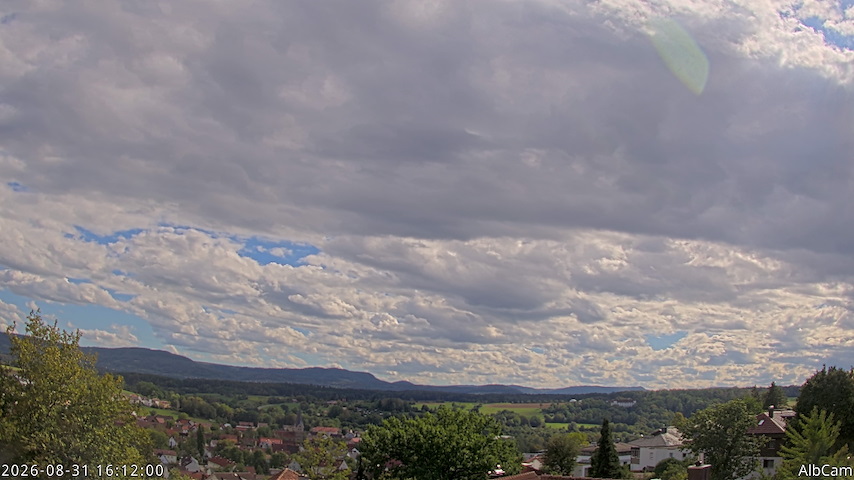 Live camera feed from 🇩🇪 AlbCam Goeppingen in View from Goeppingen to SW