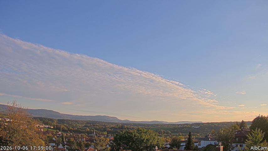 Live camera feed from 🇩🇪 AlbCam Goeppingen in View from Goeppingen to SW