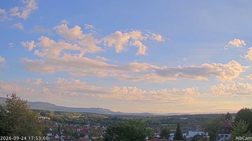 Live camera feed from 🇩🇪 AlbCam Goeppingen in View from Goeppingen to SW
