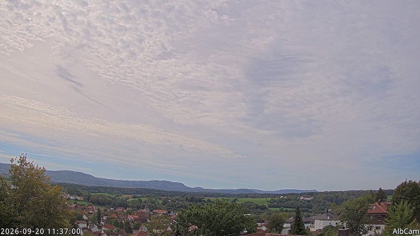 Live camera feed from 🇩🇪 AlbCam Goeppingen in View from Goeppingen to SW