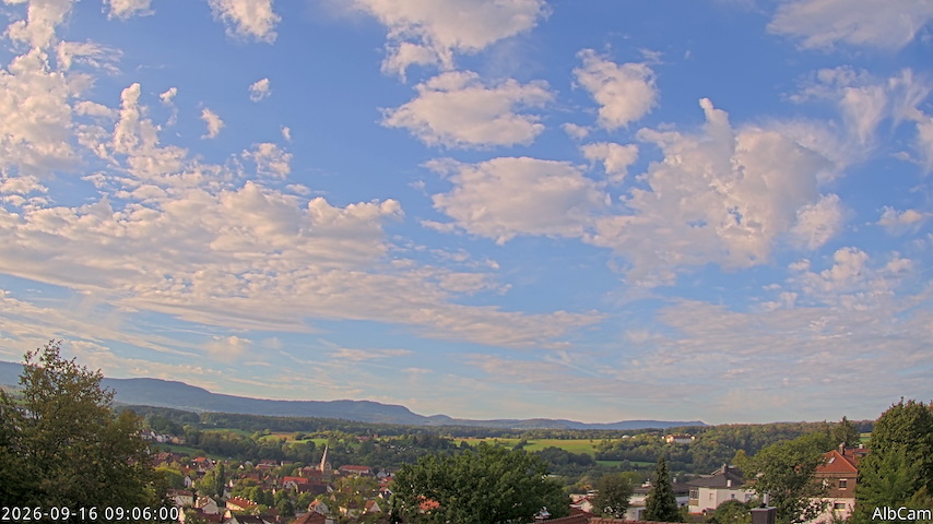 Live camera feed from 🇩🇪 AlbCam Goeppingen in View from Goeppingen to SW