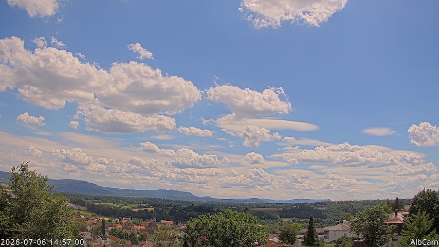 Live camera feed from AlbCam - Göppingen, Germany in View from Göppingen to SSW