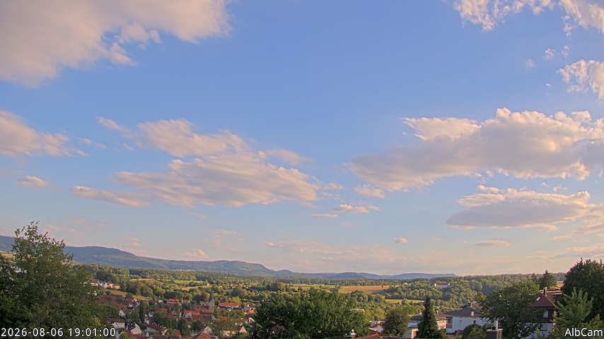 Live camera feed from AlbCam - Göppingen, Germany in View from Göppingen to SSW