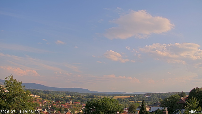 Live camera feed from AlbCam - Göppingen, Germany in View from Göppingen to SSW