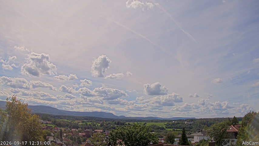 Live camera feed from 🇩🇪 AlbCam Goeppingen in View from Goeppingen to SW