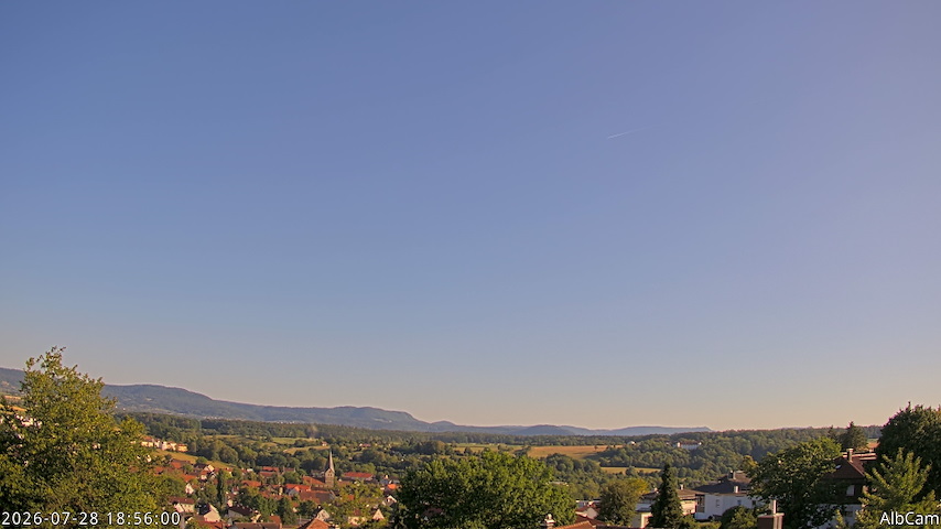 Sianel gamera fyw o AlbCam - Göppingen, Germany yn View from Göppingen to SSW
