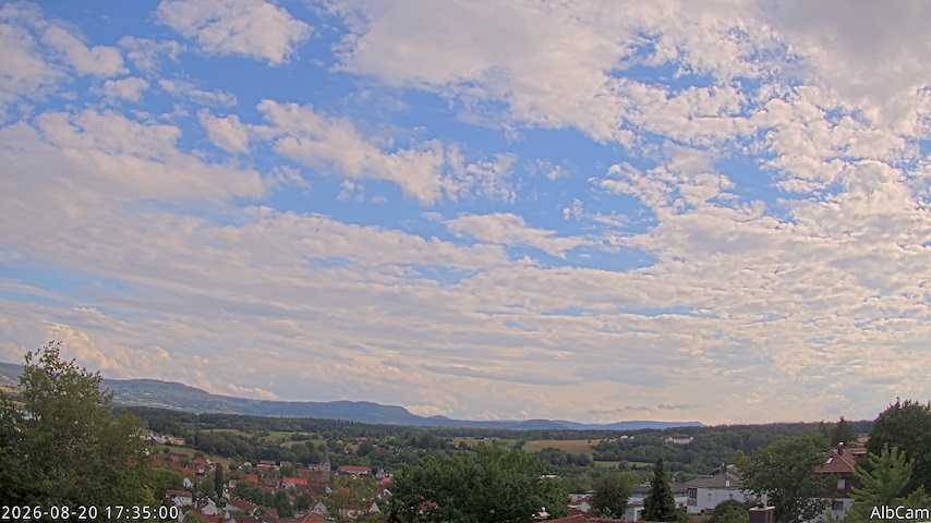 Live camera feed from 🇩🇪 AlbCam Goeppingen in View from Goeppingen to SW