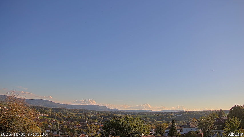 Live camera feed from 🇩🇪 AlbCam Goeppingen in View from Goeppingen to SW