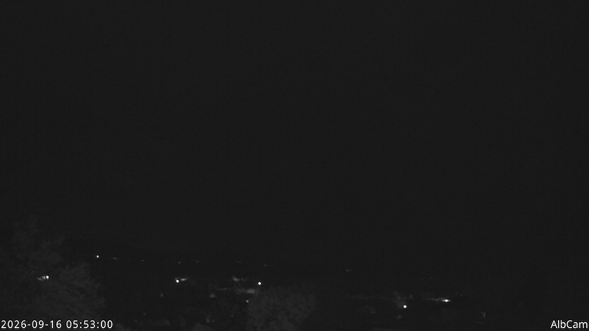 Live camera feed from 🇩🇪 AlbCam Goeppingen in View from Goeppingen to SW