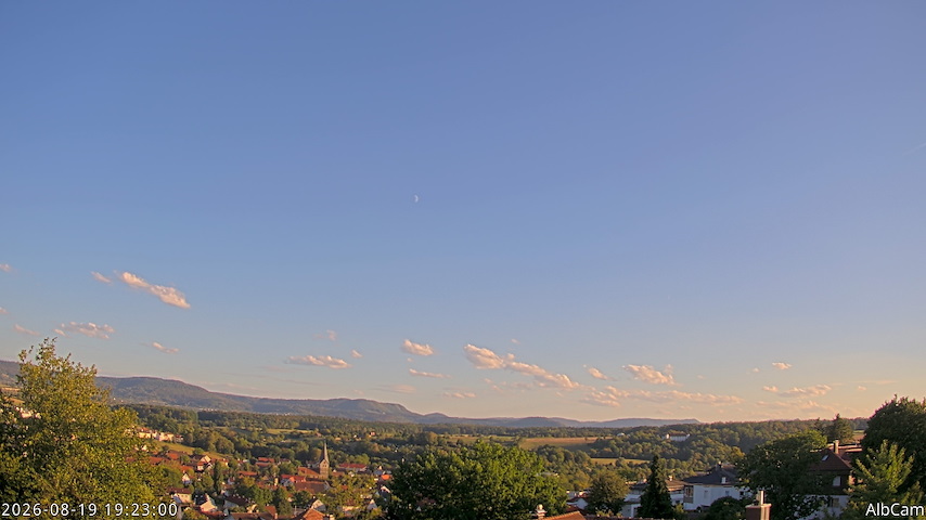 Live camera feed from AlbCam - Göppingen, Germany in View from Göppingen to SSW