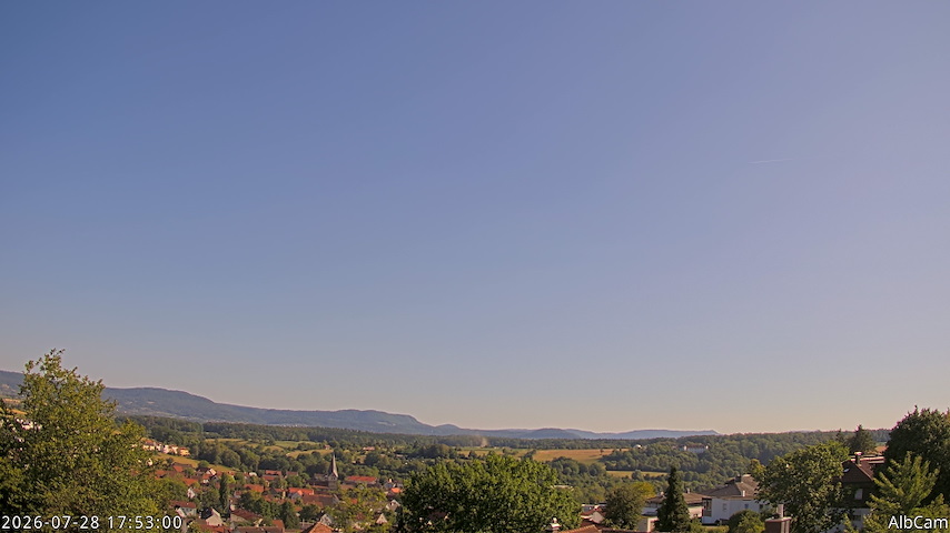Live camera feed from AlbCam - Göppingen, Germany in View from Göppingen to SSW