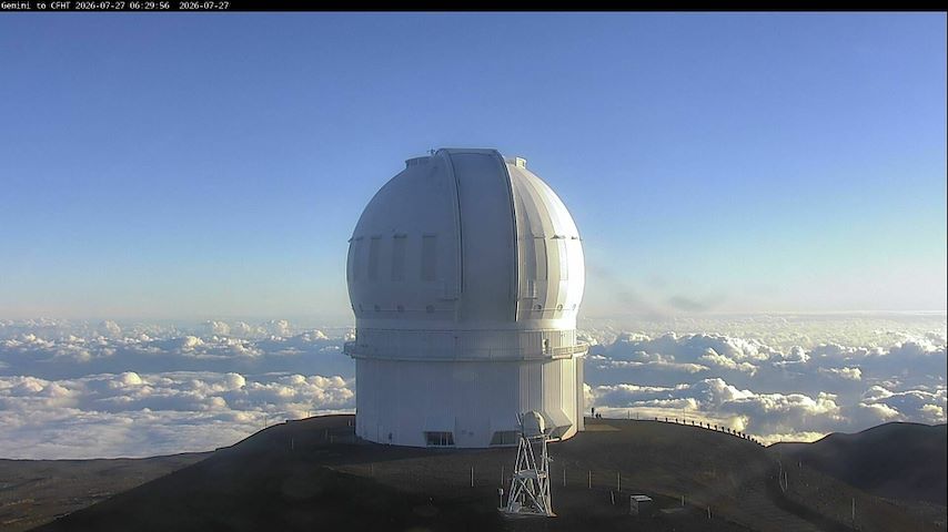 Live camera feed from Canada-France-Hawaii Telescope - North in Hawaii