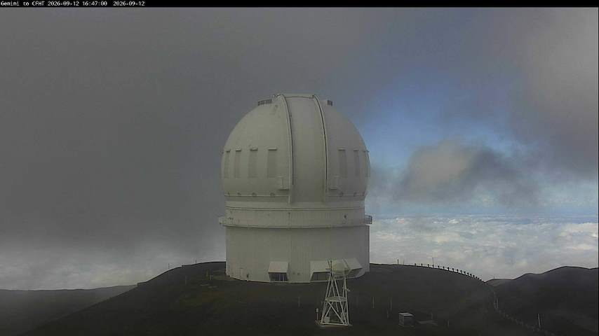 Live camera feed from Canada-France-Hawaii Telescope - North in Hawaii