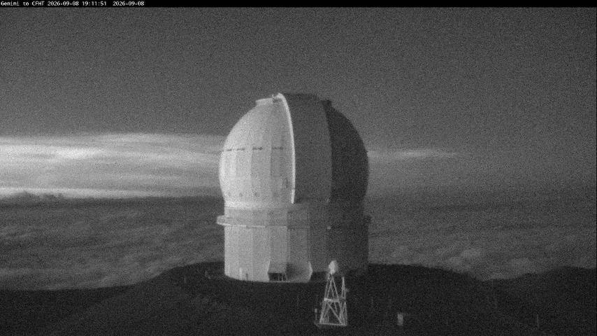 Live camera feed from Canada-France-Hawaii Telescope - North in Hawaii