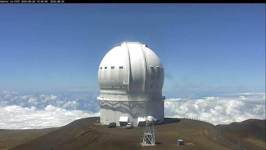 Live camera feed from Canada-France-Hawaii Telescope - North in Hawaii