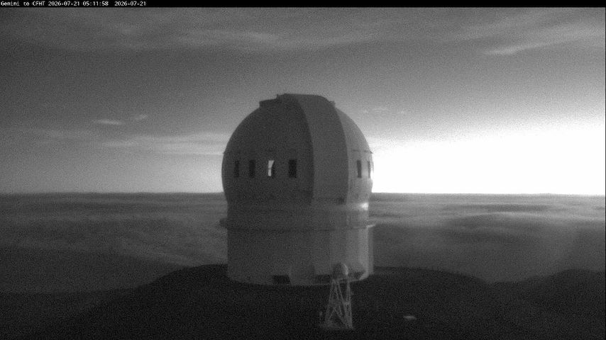 Live camera feed from Canada-France-Hawaii Telescope - North in Hawaii