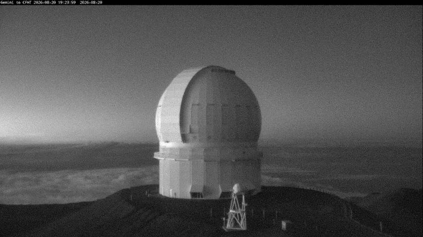 Live camera feed from Canada-France-Hawaii Telescope - North in Hawaii