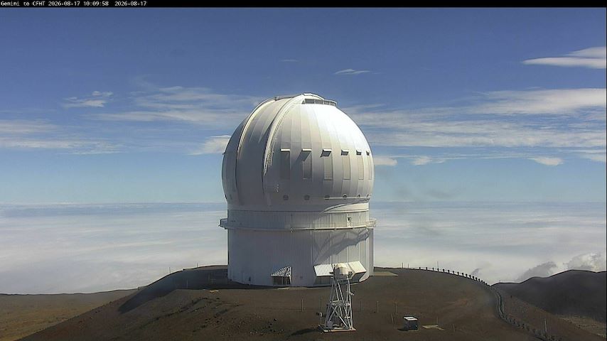 Live camera feed from Canada-France-Hawaii Telescope - North in Hawaii