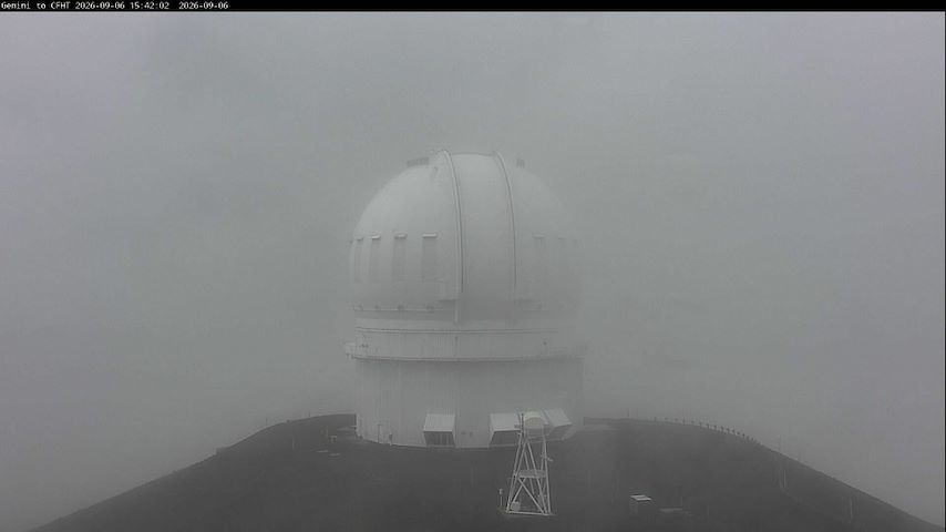 Live camera feed from Canada-France-Hawaii Telescope - North in Hawaii
