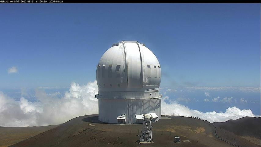 Live camera feed from Canada-France-Hawaii Telescope - North in Hawaii