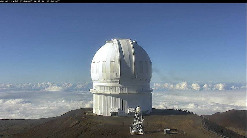 Live camera feed from Canada-France-Hawaii Telescope - North in Hawaii