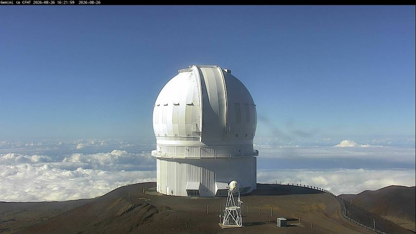 Live camera feed from Canada-France-Hawaii Telescope - North in Hawaii