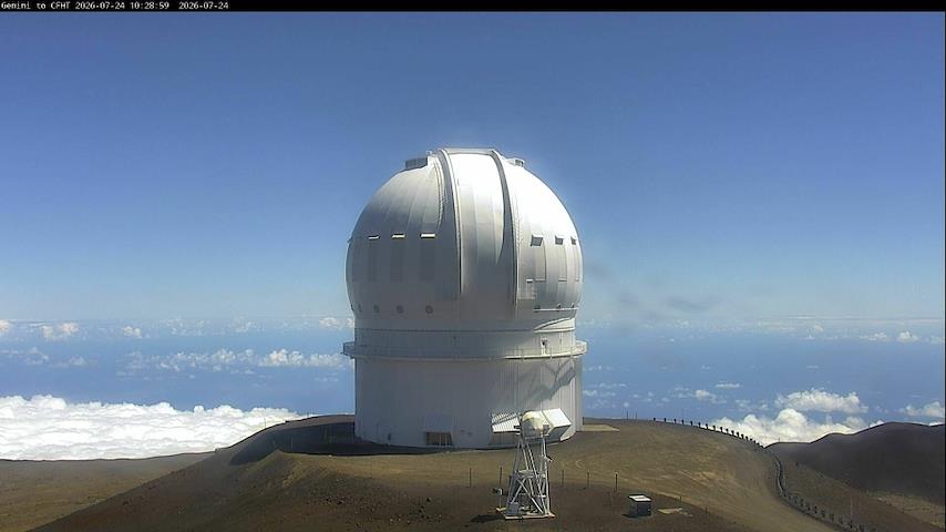 Live camera feed from Canada-France-Hawaii Telescope - North in Hawaii