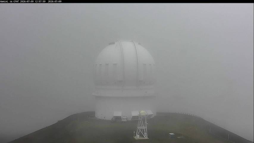 Live camera feed from Canada-France-Hawaii Telescope - North in Hawaii