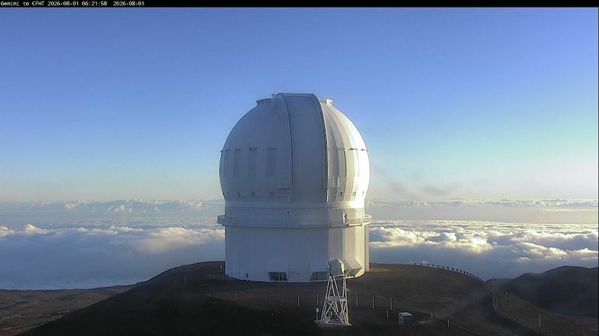 Live camera feed from Canada-France-Hawaii Telescope - North in Hawaii