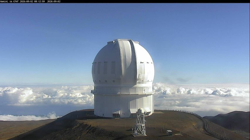 Live camera feed from Canada-France-Hawaii Telescope - North in Hawaii