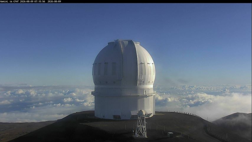 Live camera feed from Canada-France-Hawaii Telescope - North in Hawaii