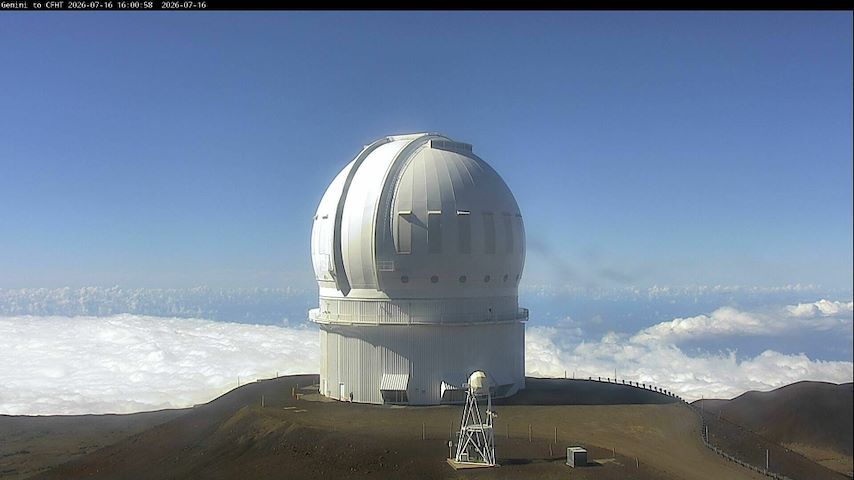 Live camera feed from Canada-France-Hawaii Telescope - North in Hawaii