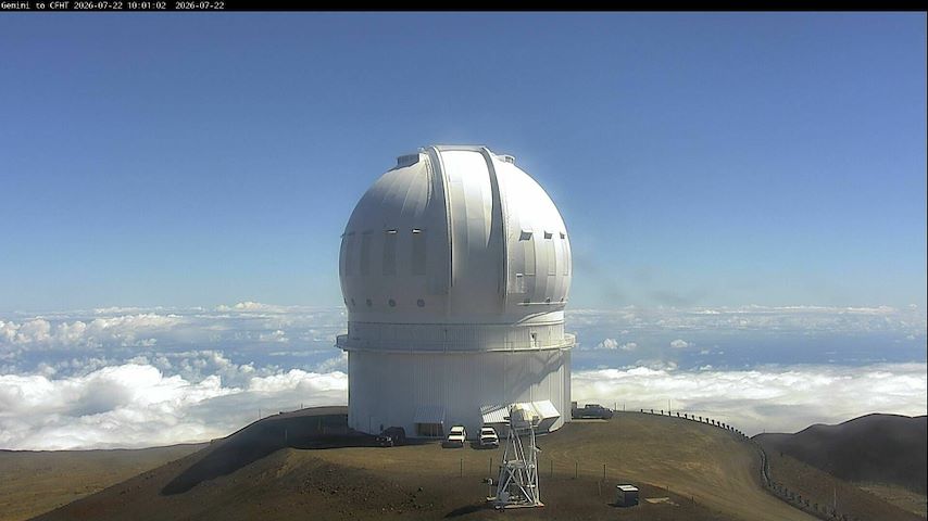Live camera feed from Canada-France-Hawaii Telescope - North in Hawaii