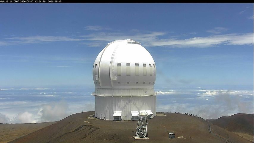 Live camera feed from Canada-France-Hawaii Telescope - North in Hawaii