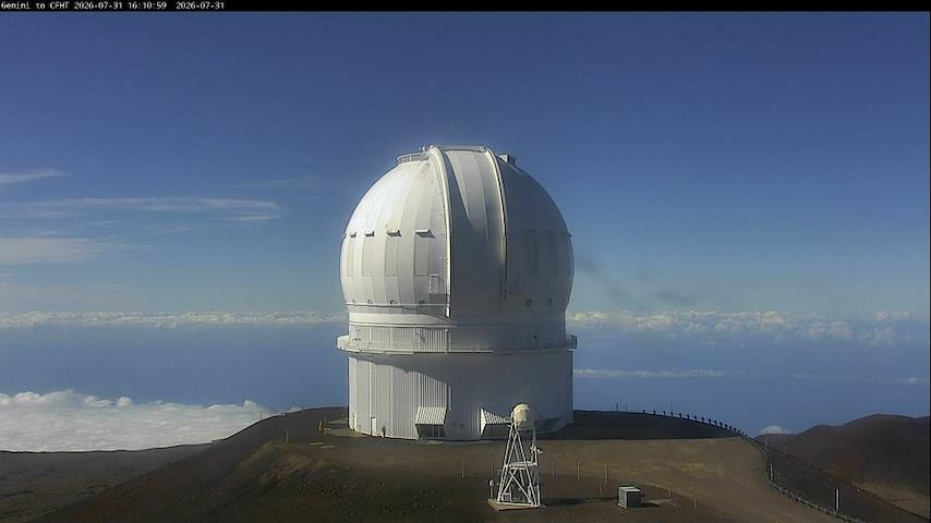 Live camera feed from Canada-France-Hawaii Telescope - North in Hawaii