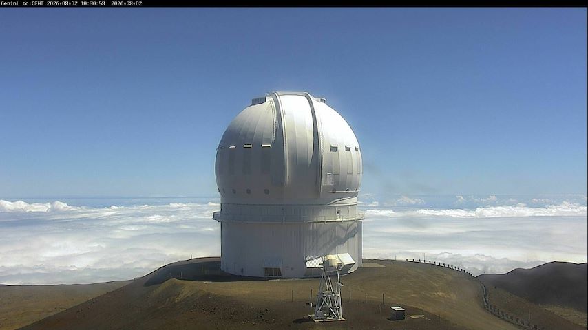 Live camera feed from Canada-France-Hawaii Telescope - North in Hawaii