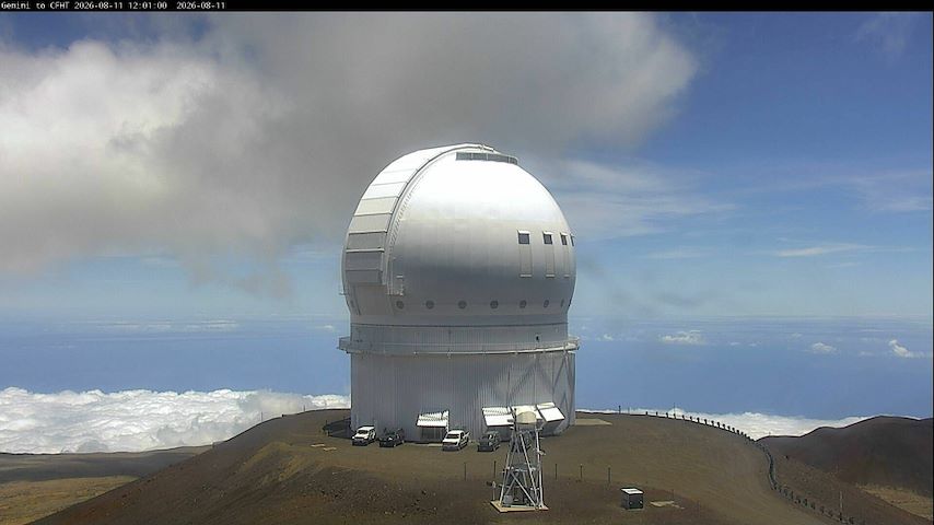 Live camera feed from Canada-France-Hawaii Telescope - North in Hawaii
