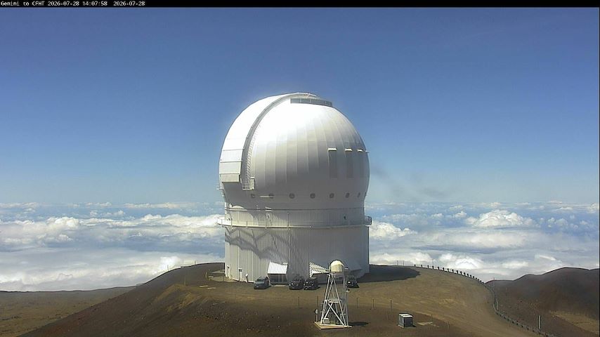 Live camera feed from Canada-France-Hawaii Telescope - North in Hawaii