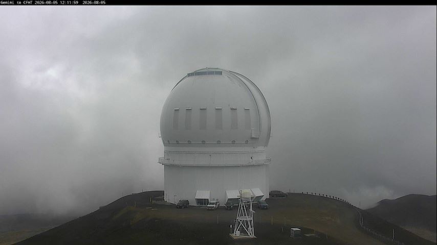 Live camera feed from Canada-France-Hawaii Telescope - North in Hawaii