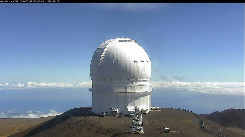 Live camera feed from Canada-France-Hawaii Telescope - North in Hawaii