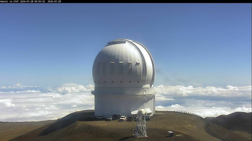 Live camera feed from Canada-France-Hawaii Telescope - North in Hawaii