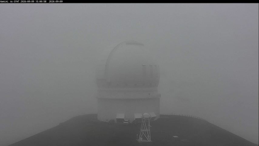Live camera feed from Canada-France-Hawaii Telescope - North in Hawaii