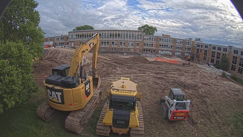 Concordia University Wisconsin में CUW School of Nursing Construction Camera से लाइव कैमरा चैनल