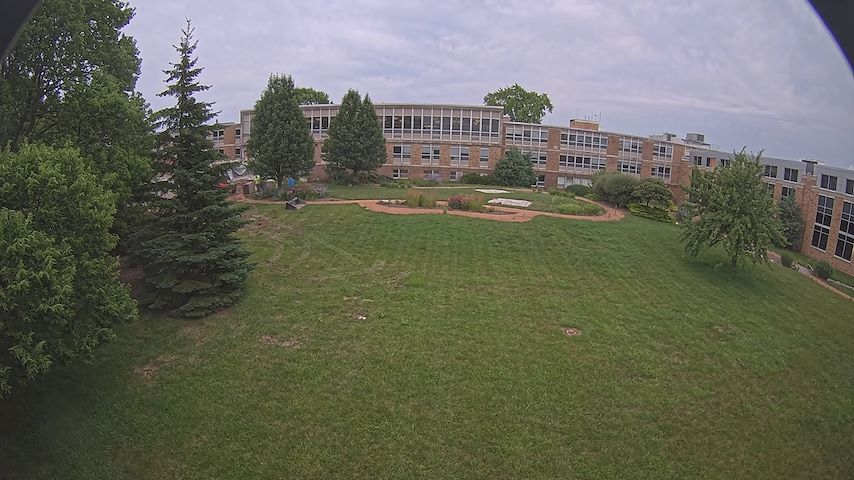 Concordia University Wisconsin में CUW School of Nursing Construction Camera से लाइव कैमरा चैनल