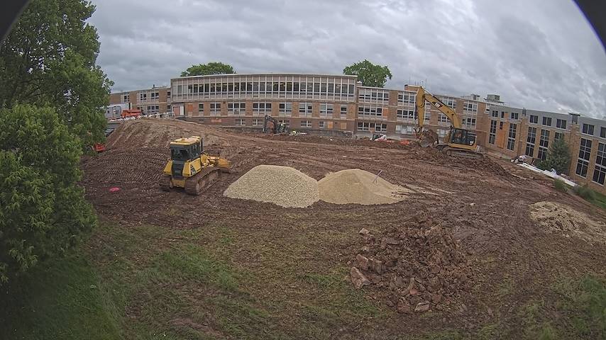 Concordia University Wisconsin में CUW School of Nursing Construction Camera से लाइव कैमरा चैनल