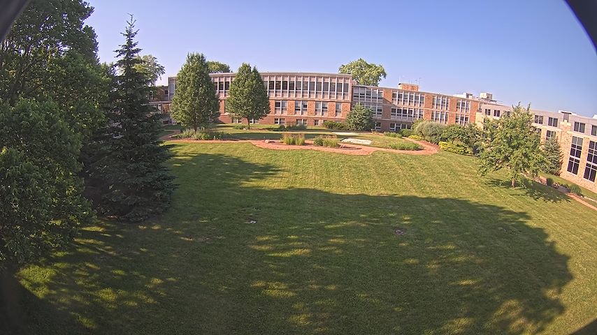 Live camera feed from CUW School of Nursing Construction Camera in Concordia University Wisconsin