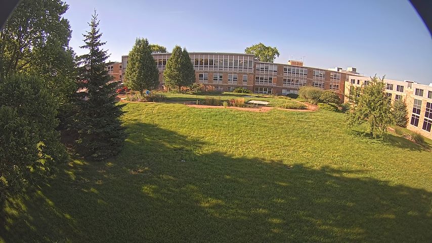 Live camera feed from CUW School of Nursing Construction Camera in Concordia University Wisconsin