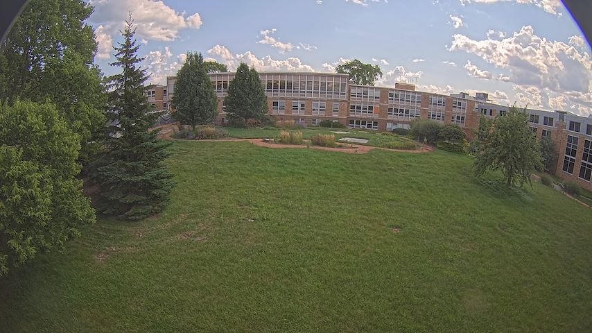 Live-kamerakanava CUW School of Nursing Construction Cameralta Concordia University Wisconsinssä