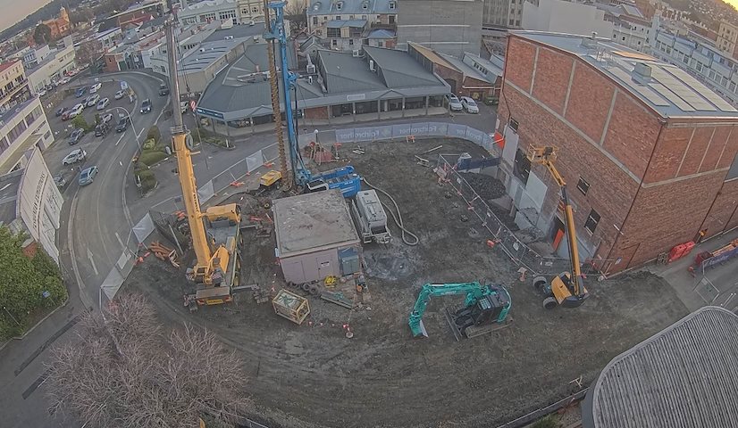 Live camera feed from Earl Arts Centre in Earl St, Launceston