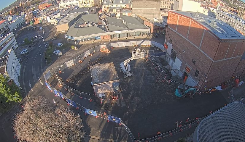 Earl Arts Centre からのライブカメラチャンネル（Earl St, Launceston）